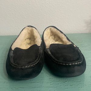Black Ugg slippers Women Size (9)